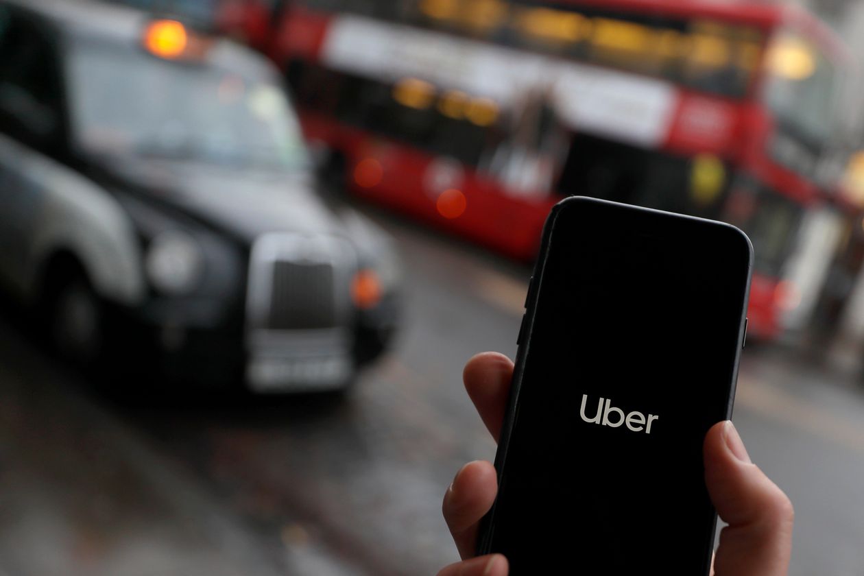 Uber Drivers challenge dismissal by algorithm